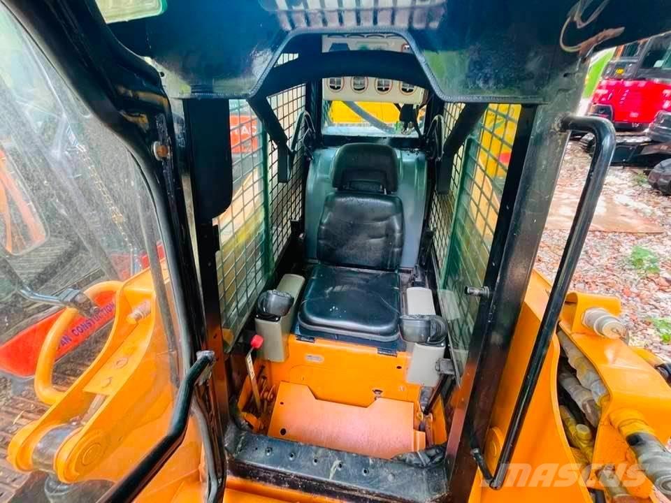 CASE 465 HD Kompaktlaadurid
