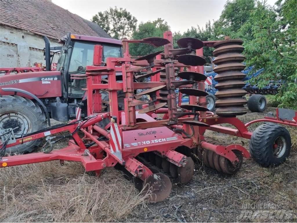 Horsch Joker 5RT Randaalid