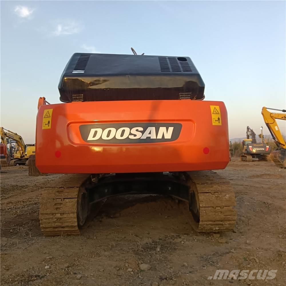 Doosan DH300LC-7 Roomikekskavaatorid