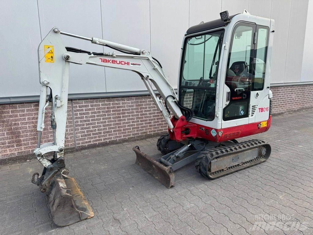Takeuchi TB016 Miniekskavaatorid < 7 t