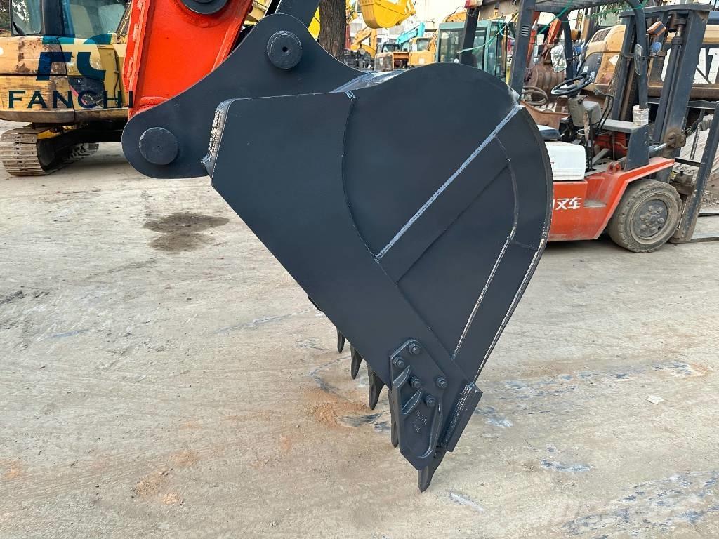 Doosan DX 225 LC Roomikekskavaatorid