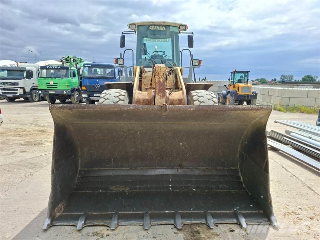 Liebherr L 554 4X4 Muu