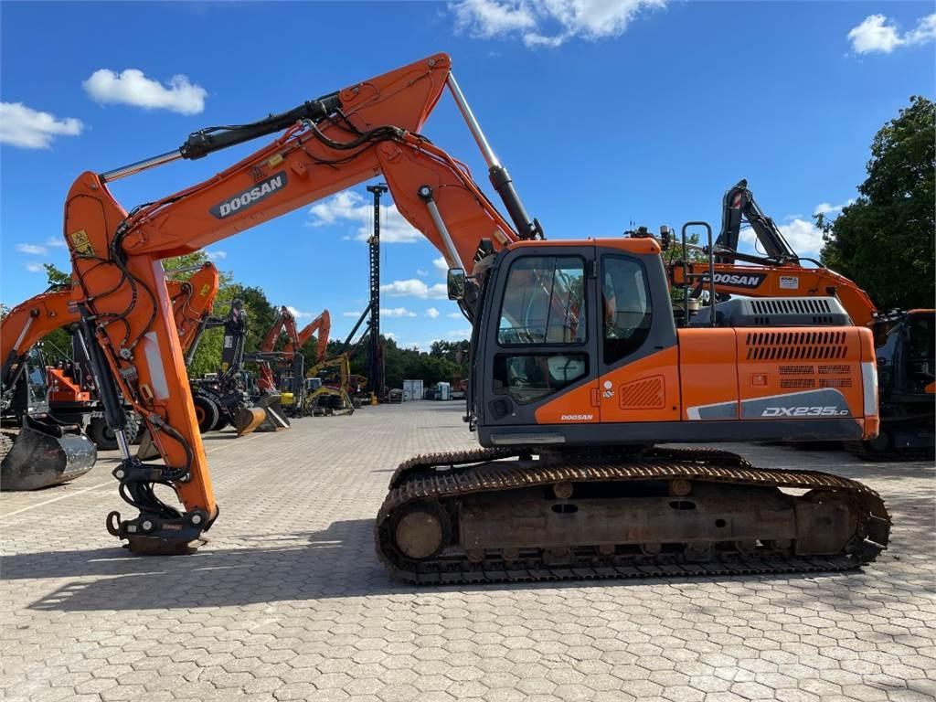 Doosan DX235LC-5 Roomikekskavaatorid