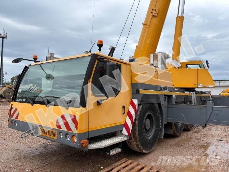 Liebherr LTM1200-5.1 Maastikutõstukid