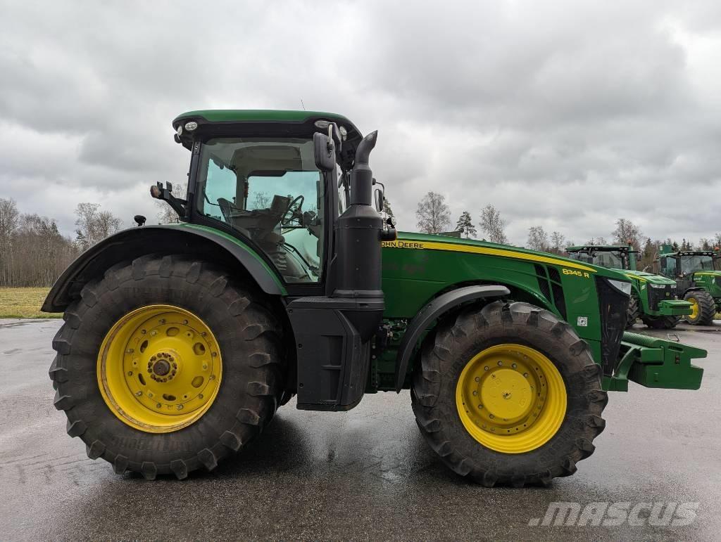 John Deere 8345 R Traktorid