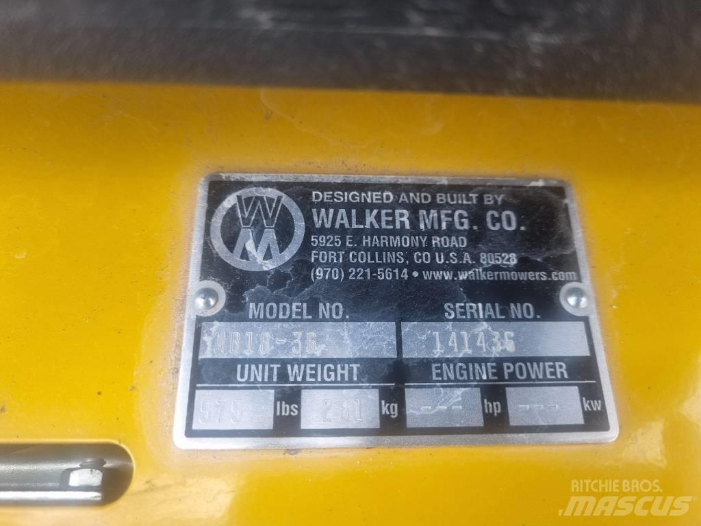 Walker B18 Murutraktorid