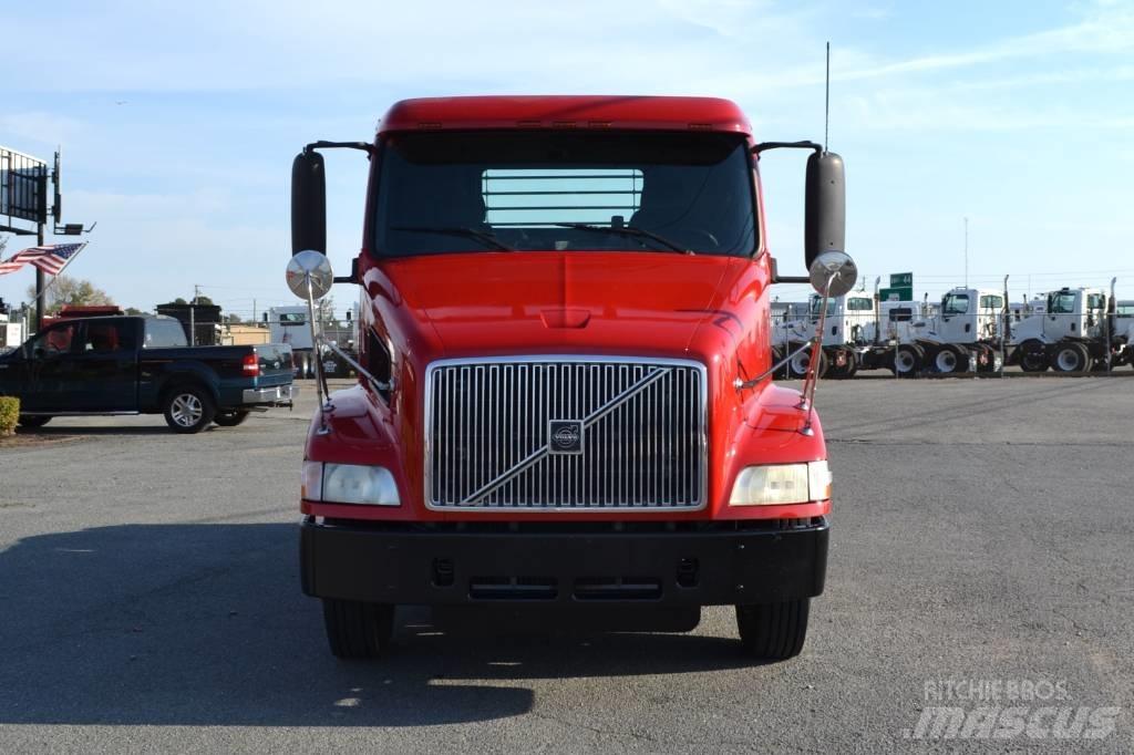 Volvo VNM 42 T200 Sadulveokid