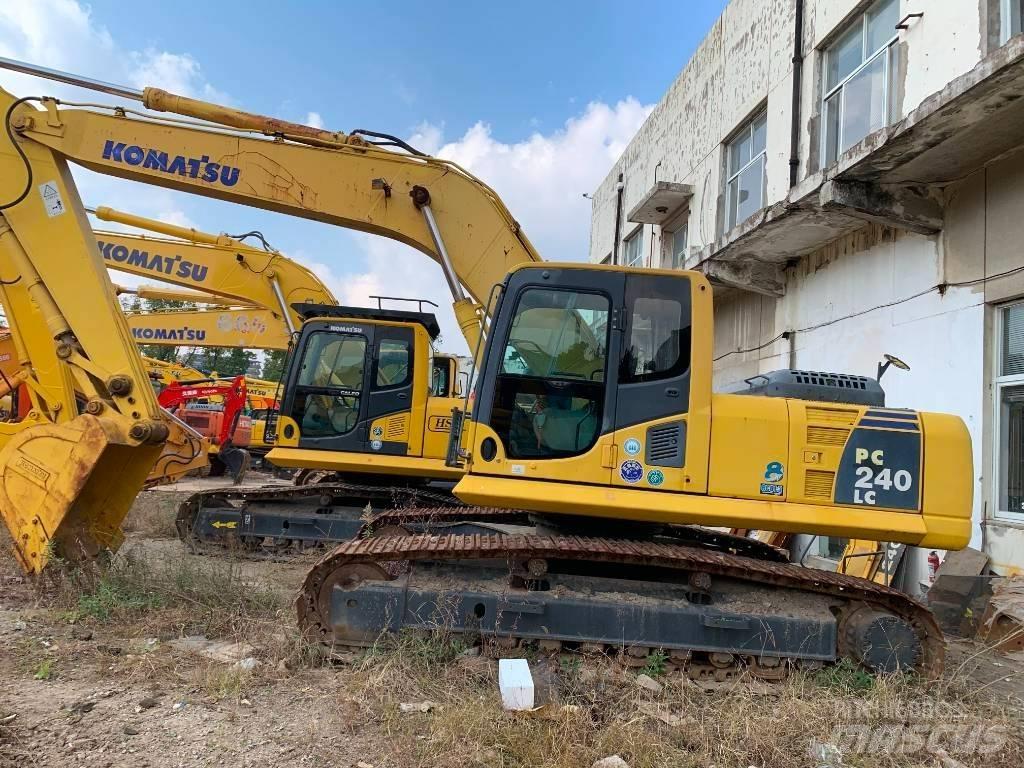 Komatsu PC 240 Roomikekskavaatorid