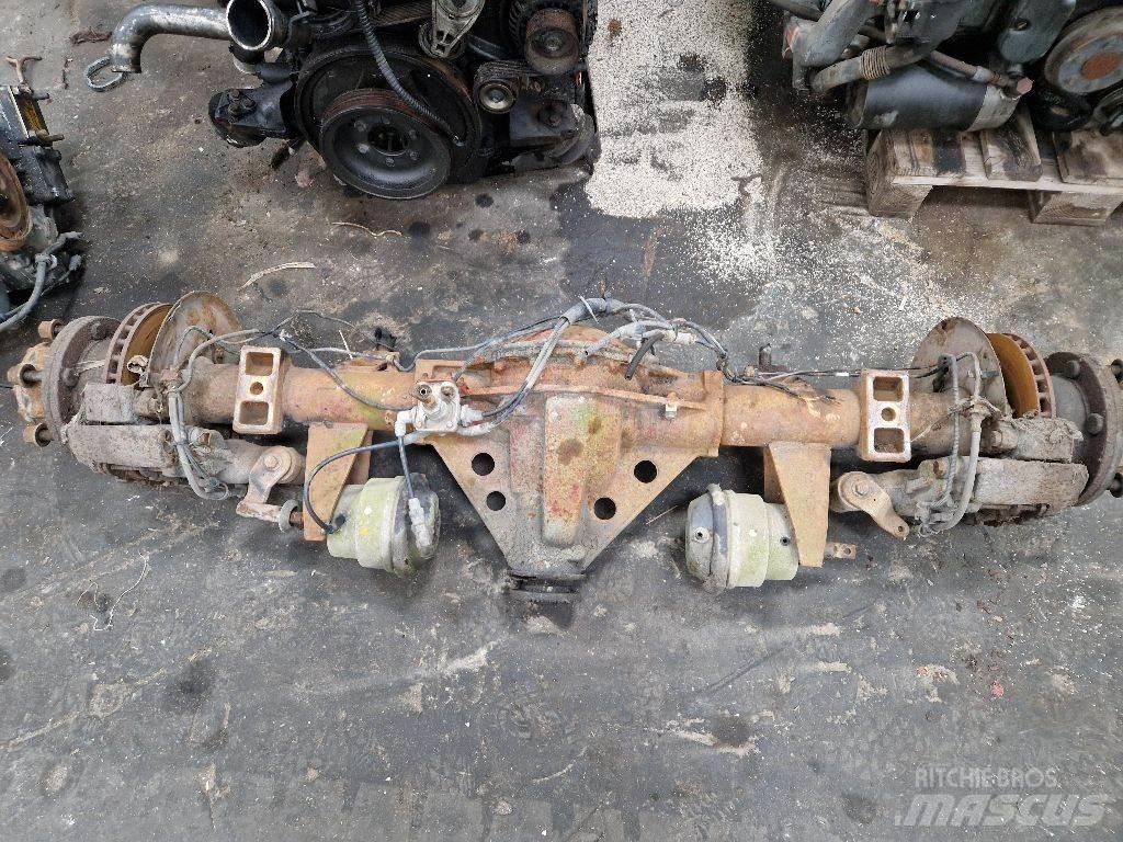 Iveco ML75E15 Sillad