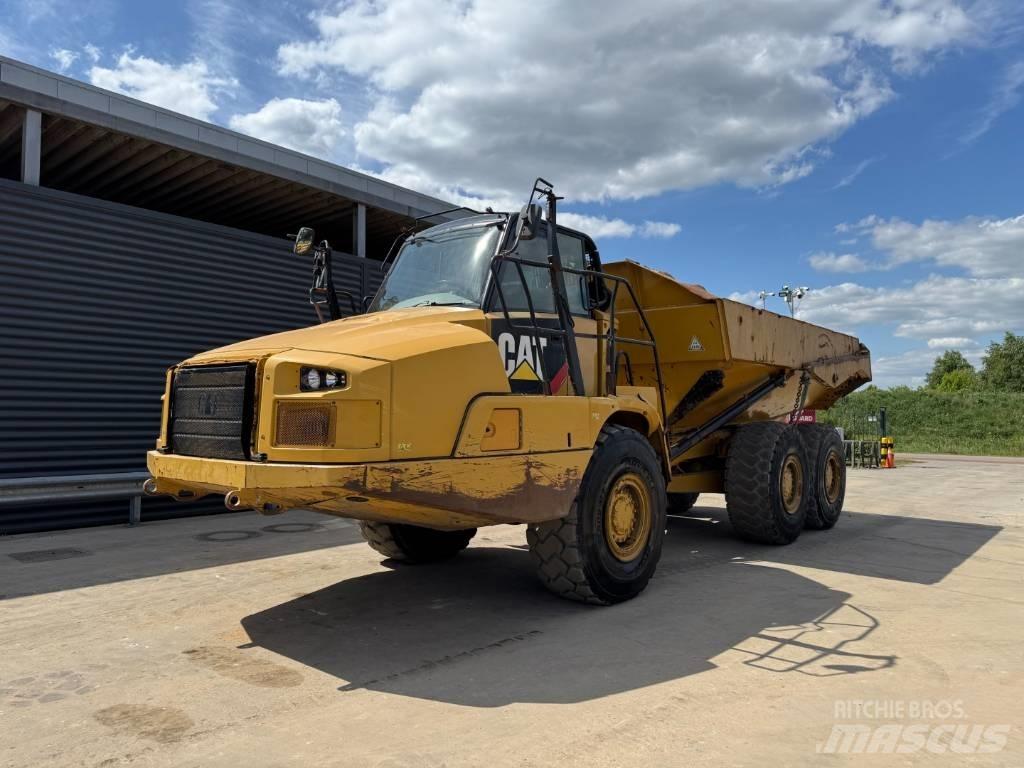 CAT 730C Liigendraamiga pinnaseveokid