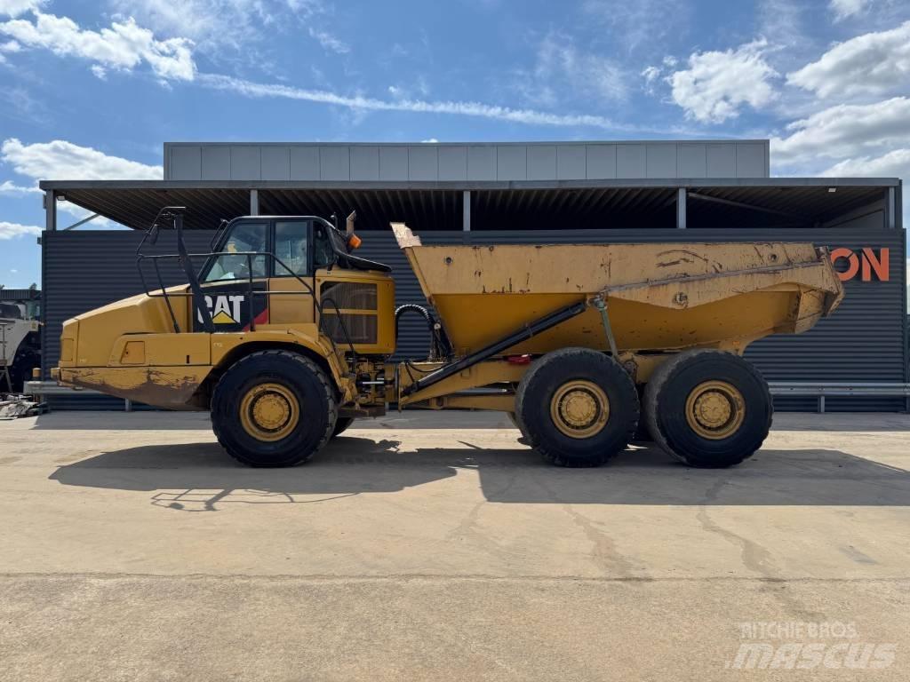 CAT 730C Liigendraamiga pinnaseveokid