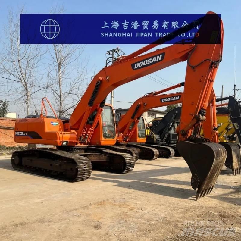 Doosan DH 225 LC-7 Roomikekskavaatorid