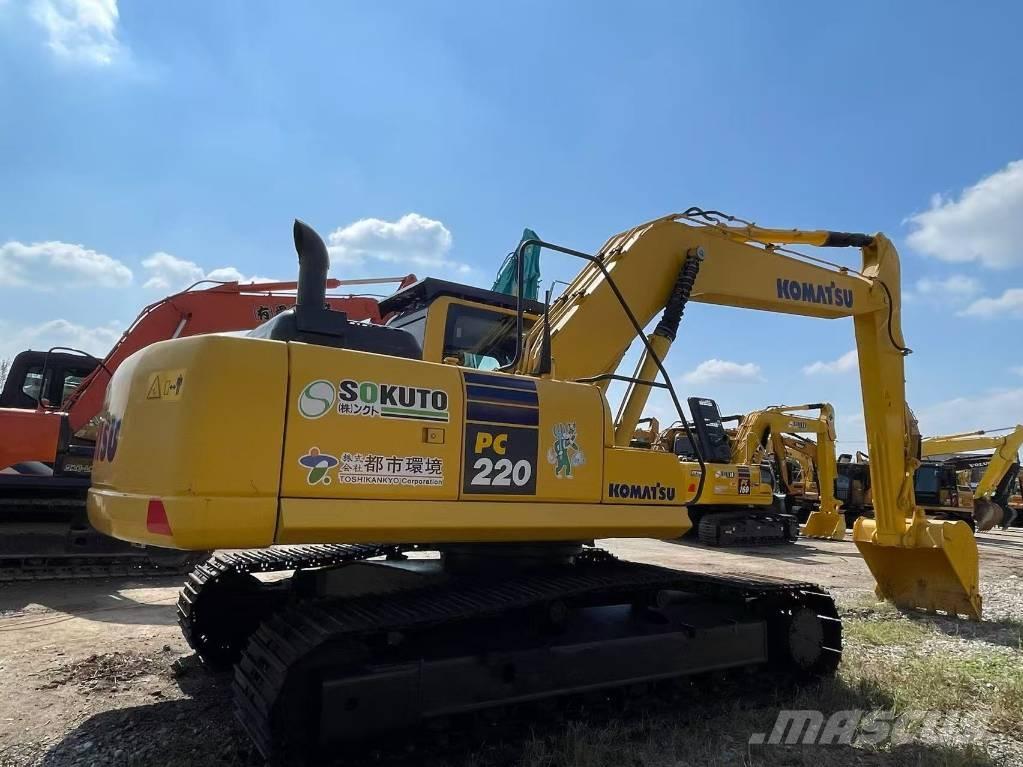 Komatsu PC 220 Roomikekskavaatorid