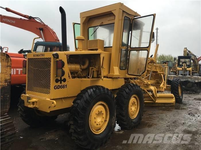 Komatsu GD 661 Greiderid
