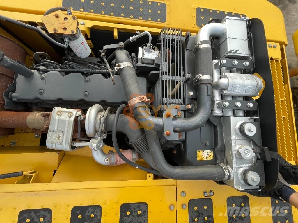Komatsu PC 240 Roomikekskavaatorid
