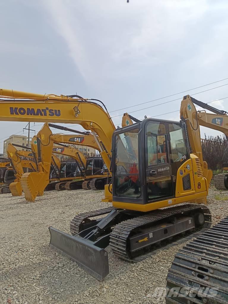 Komatsu PC 70-8 Roomikekskavaatorid
