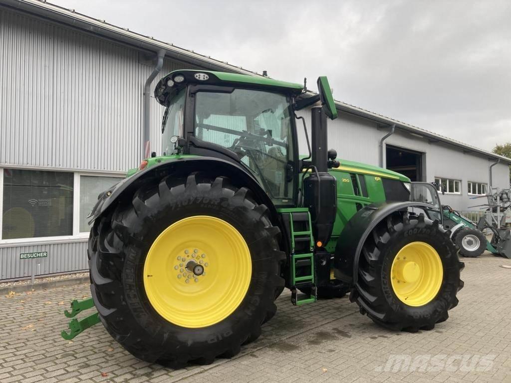John Deere 6R250 Traktorid