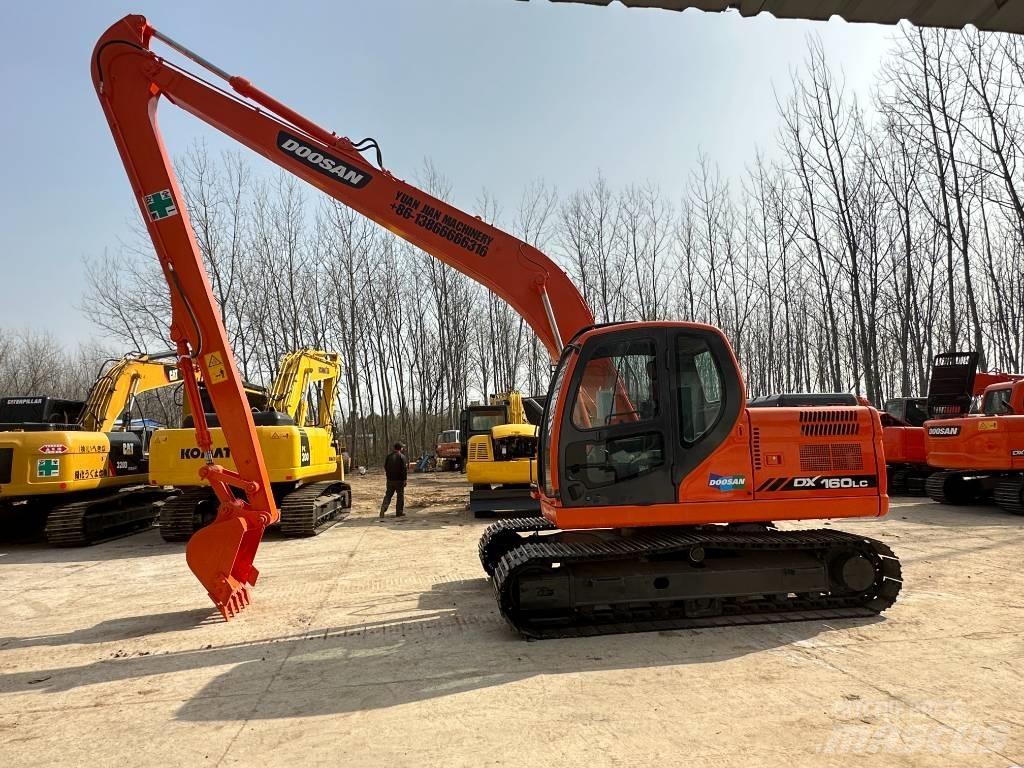 Doosan DX 160 LC Roomikekskavaatorid