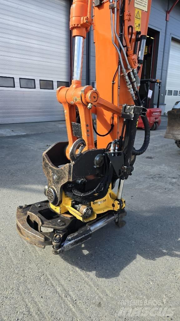 Hitachi ZX 170 W-5 Ratasekskavaatorid