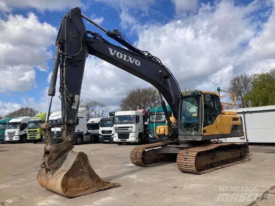 Volvo EC 220 DL Roomikekskavaatorid
