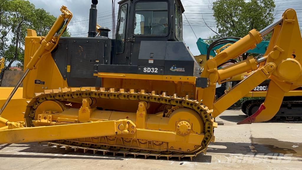 Shantui SD 32 D Buldooserid