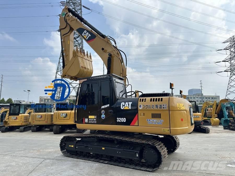 CAT 320D Roomikekskavaatorid