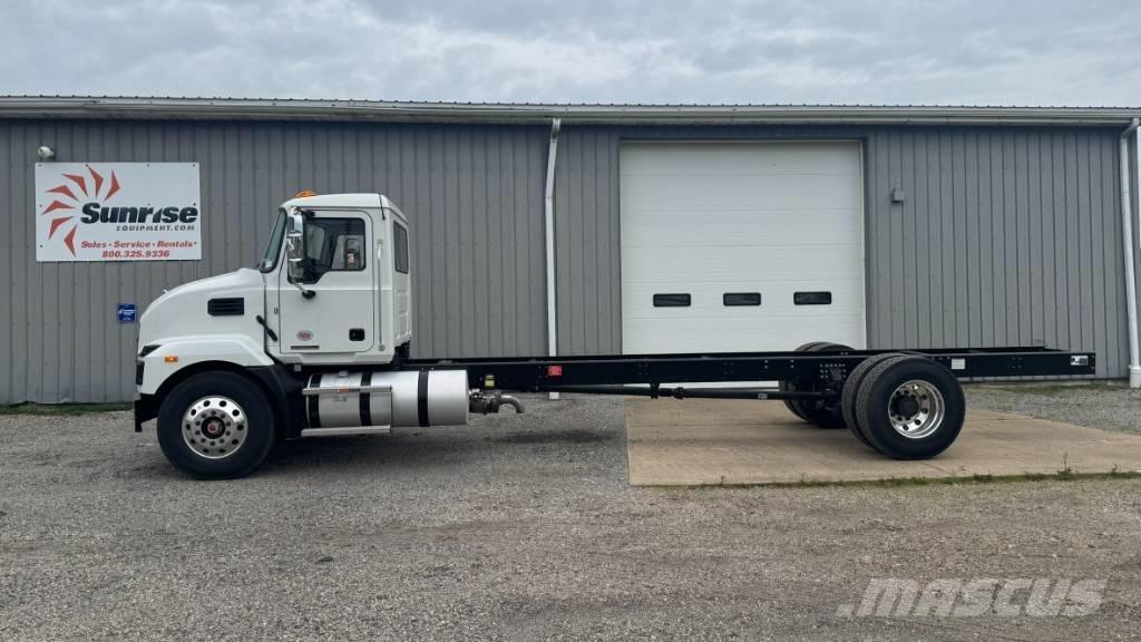  2025 Mack MD 6 Raamautod