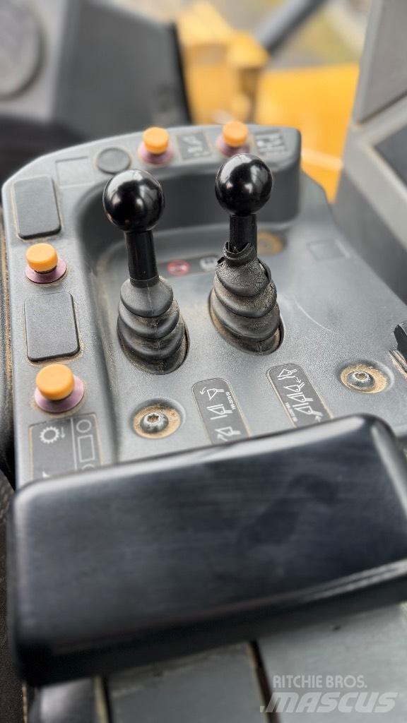 CAT 980 M Rataslaadurid