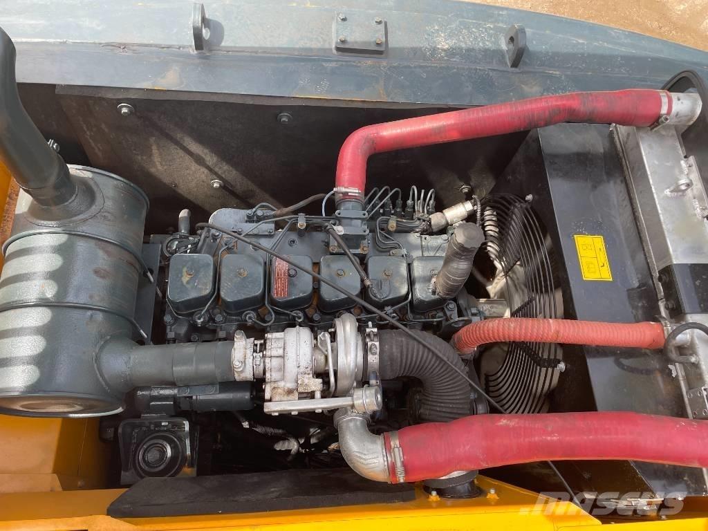 Hyundai 220LC-9S Roomikekskavaatorid