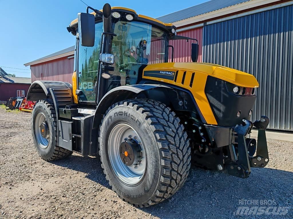 JCB Fastrac 4220 Traktorid