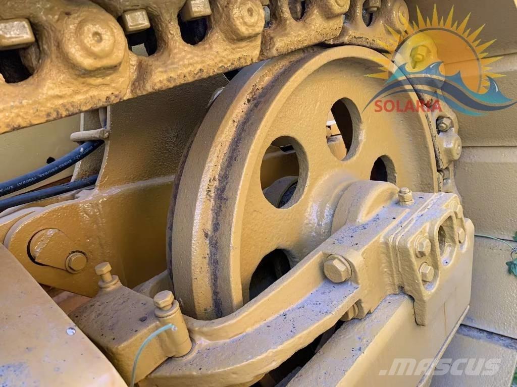 CAT D 5 K Buldooserid