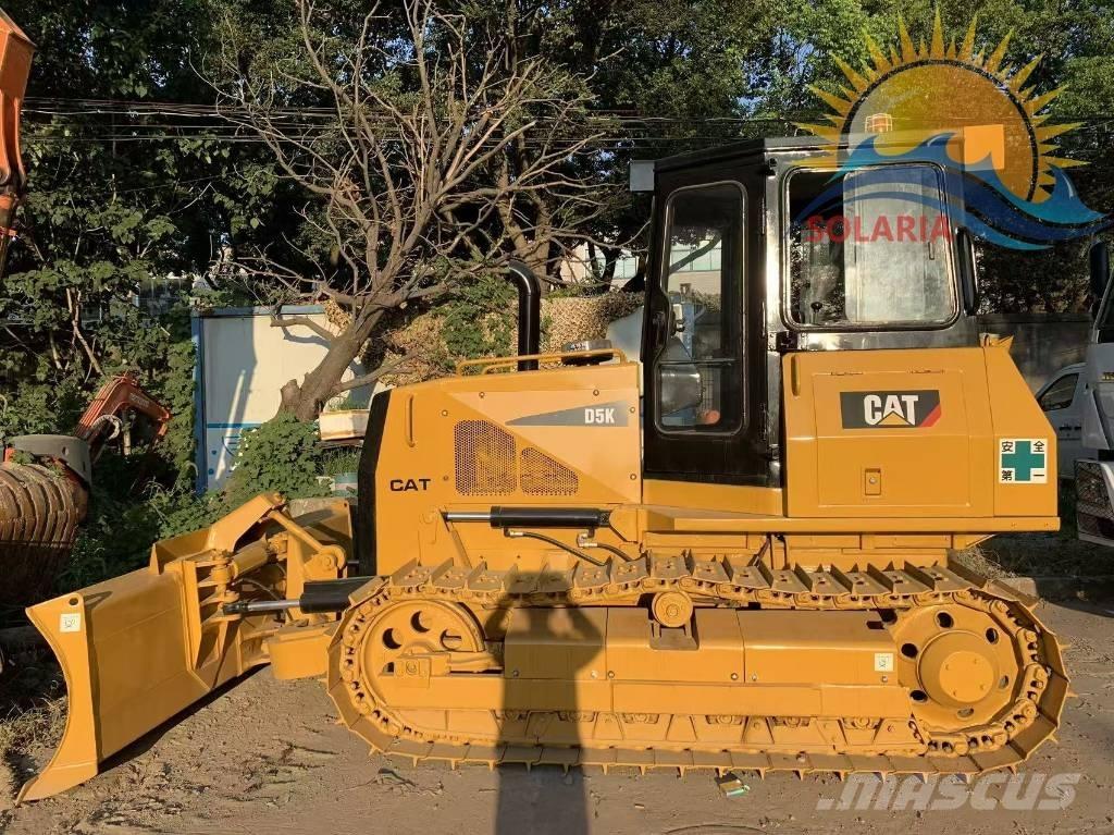 CAT D 5 K Buldooserid