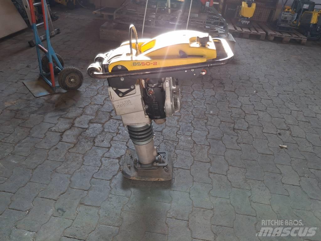 Wacker Neuson BS50-2 Vibroplaadid