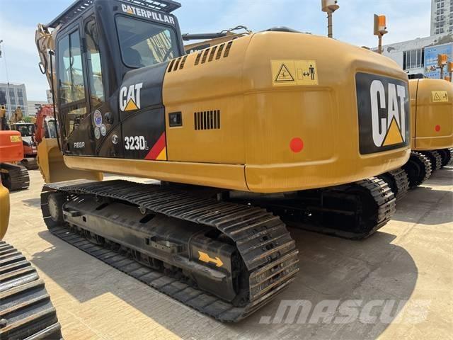 CAT 323 D L Roomikekskavaatorid