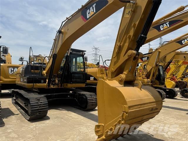 CAT 323 D L Roomikekskavaatorid