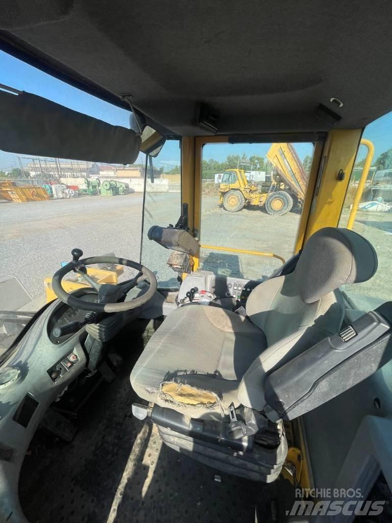 Volvo L 120 E Rataslaadurid