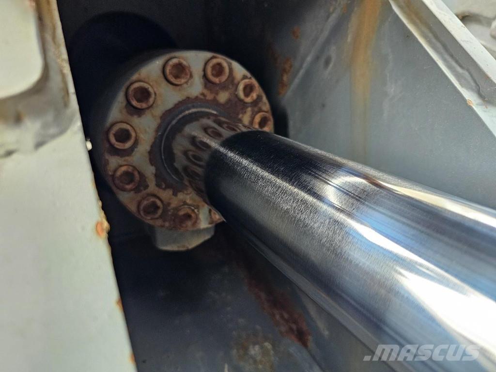 Terex TM350 Materjalikäitlusmasinad