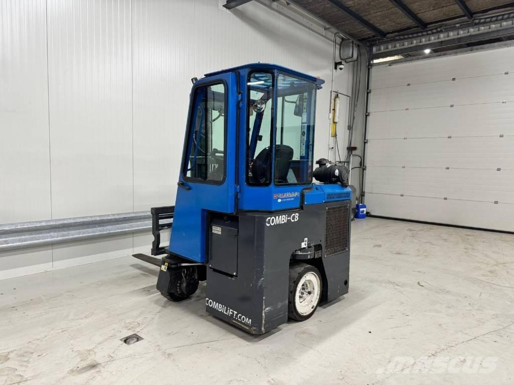 Combilift C3000CB Külglaadurid