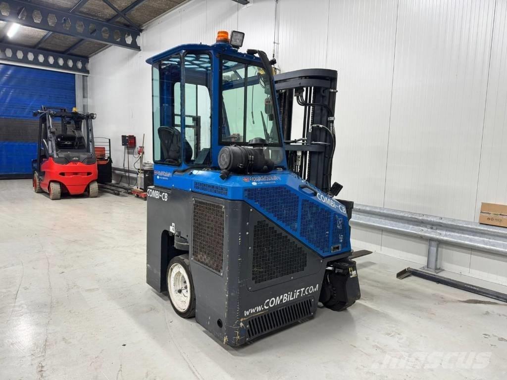 Combilift C3000CB Külglaadurid