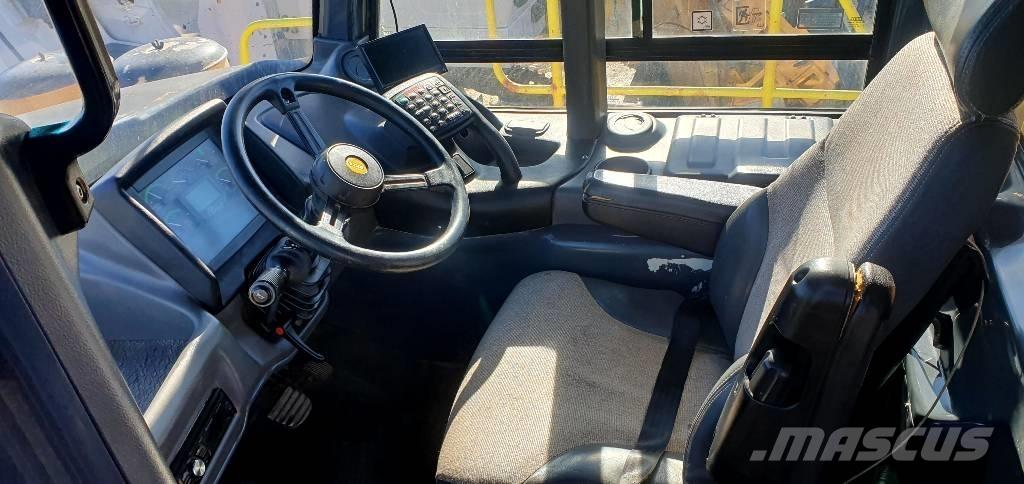 Bell B 40 D Liigendraamiga pinnaseveokid