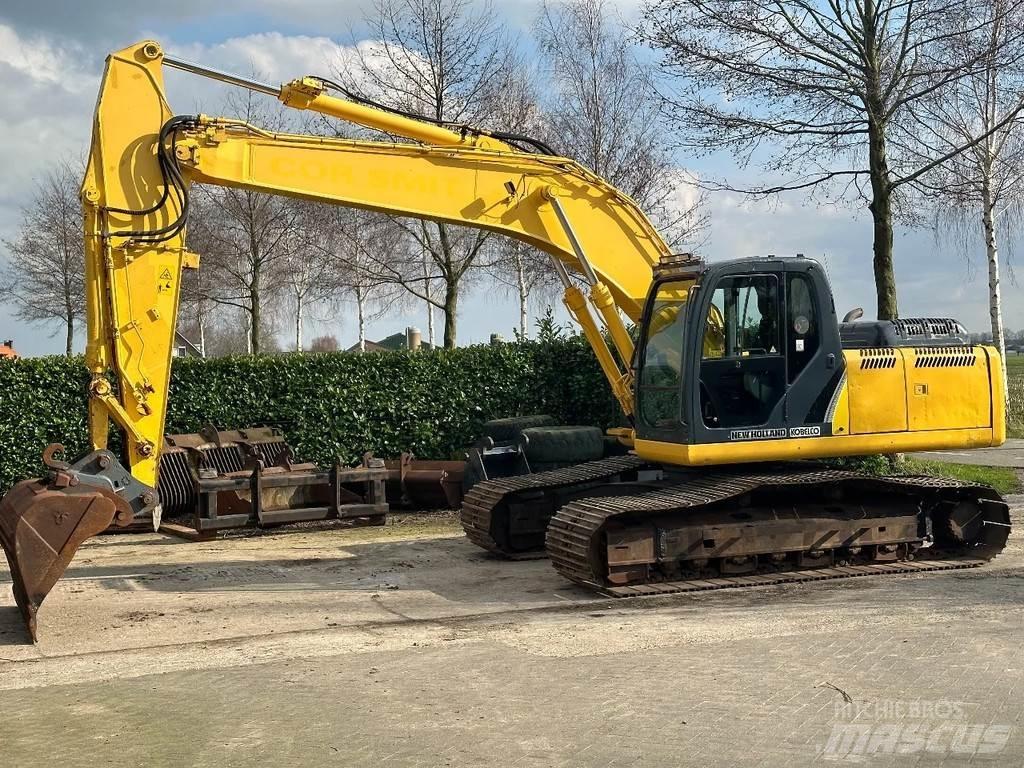 New Holland E215 Roomikekskavaatorid