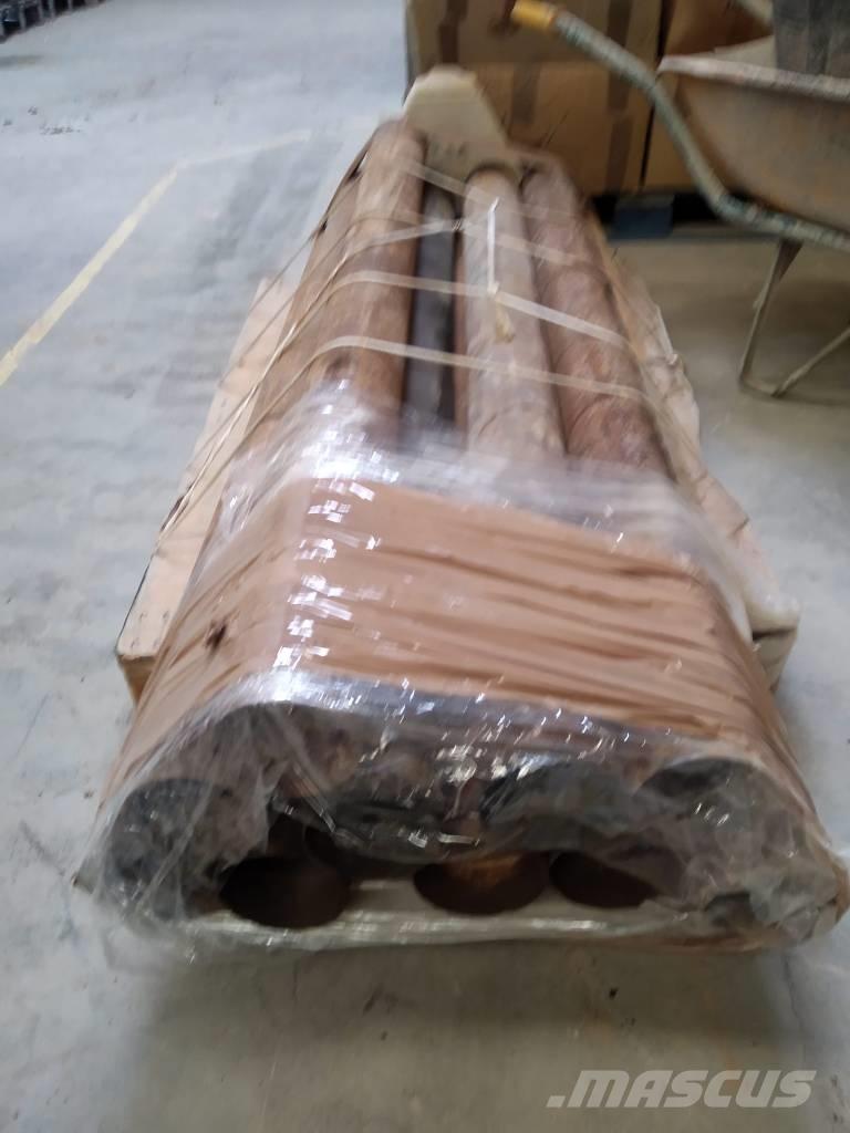 Renault 210 Puurmasinad