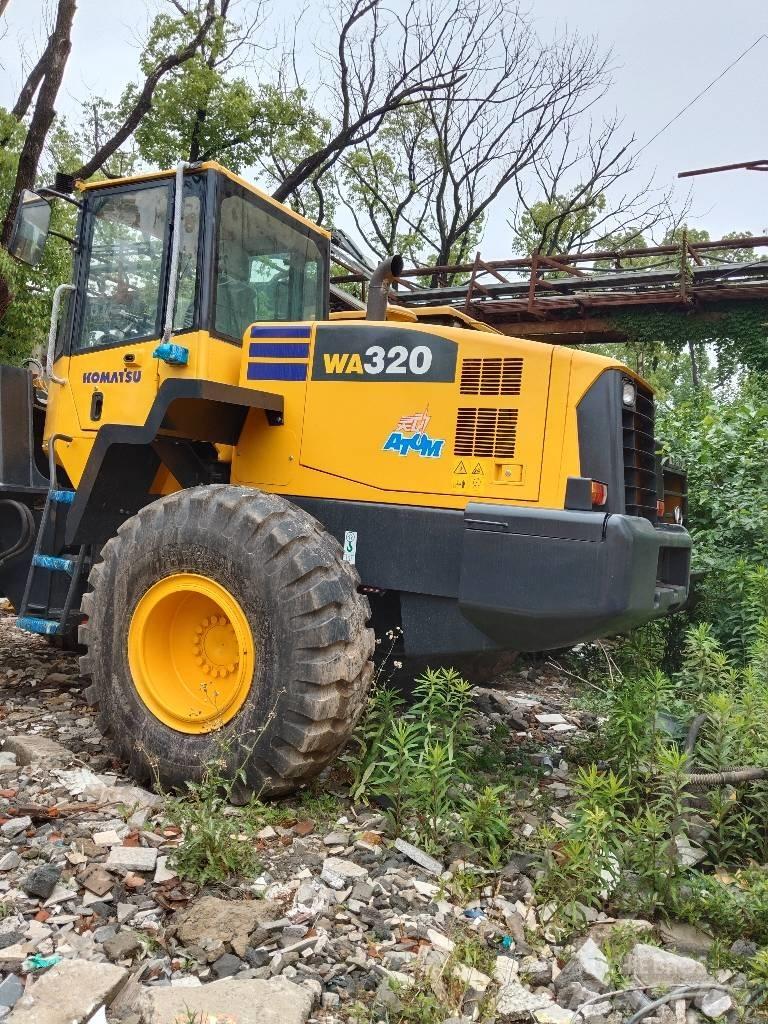 Komatsu WA320-5 Rataslaadurid