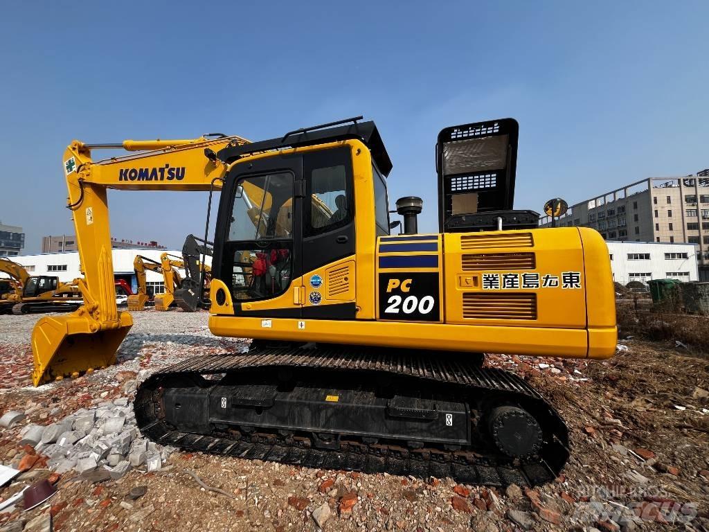 Komatsu PC 200-8N1 Väikeekskavaatorid 7t-12t