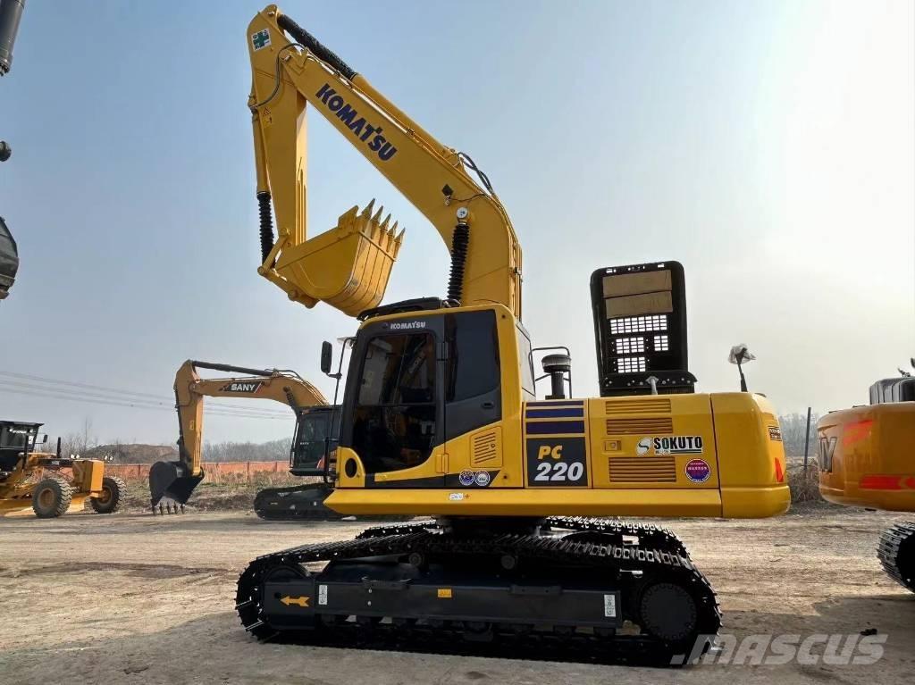 Komatsu 220 Roomikekskavaatorid