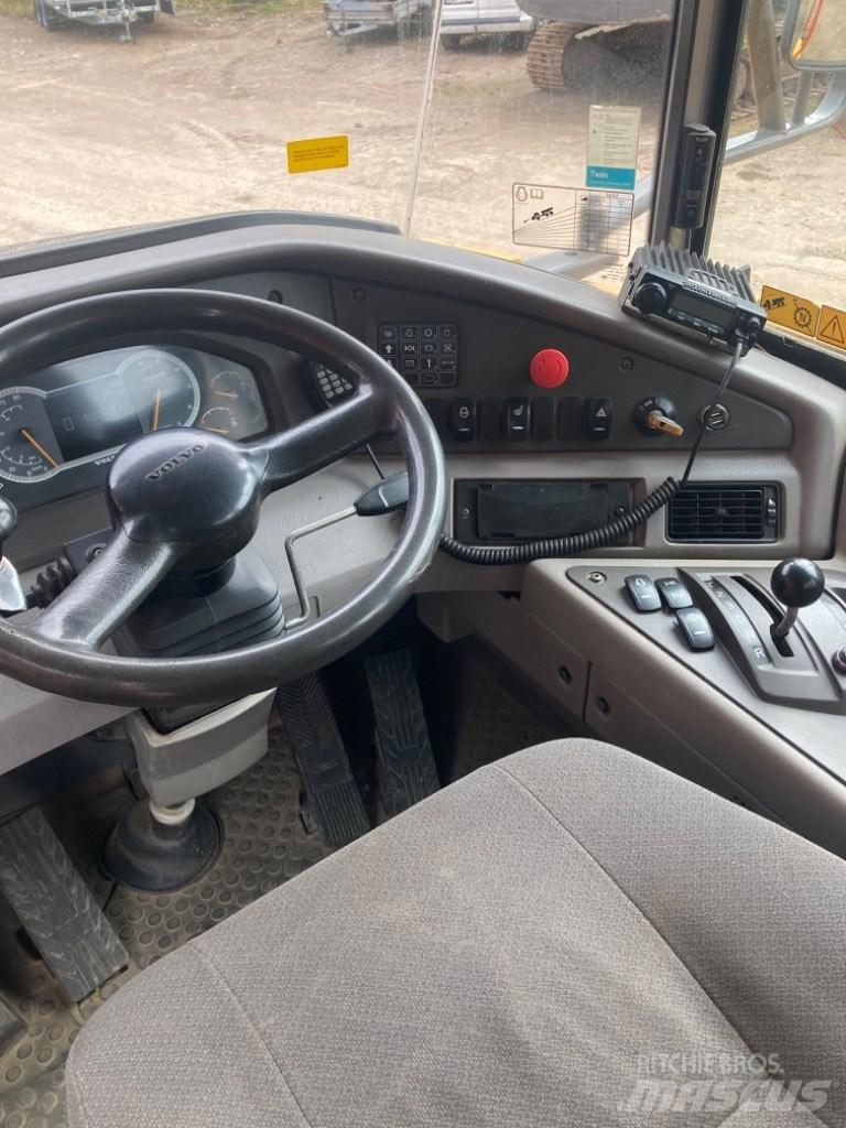 Volvo A25G Liigendraamiga pinnaseveokid