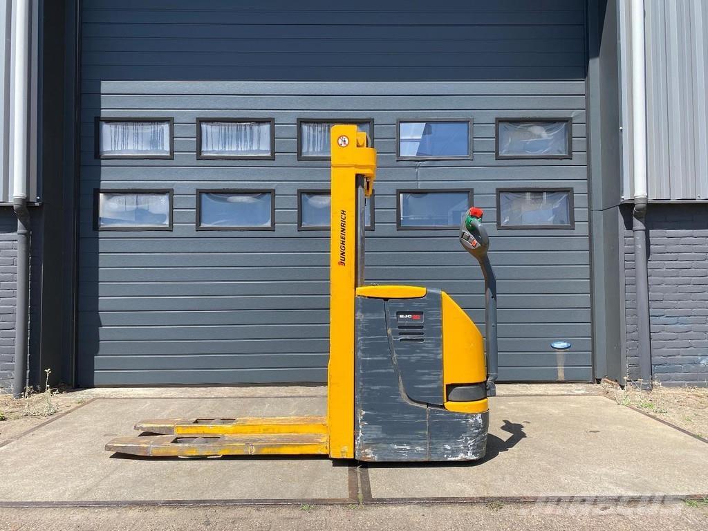 Jungheinrich EJC12 Järelkäidavad virnastajad