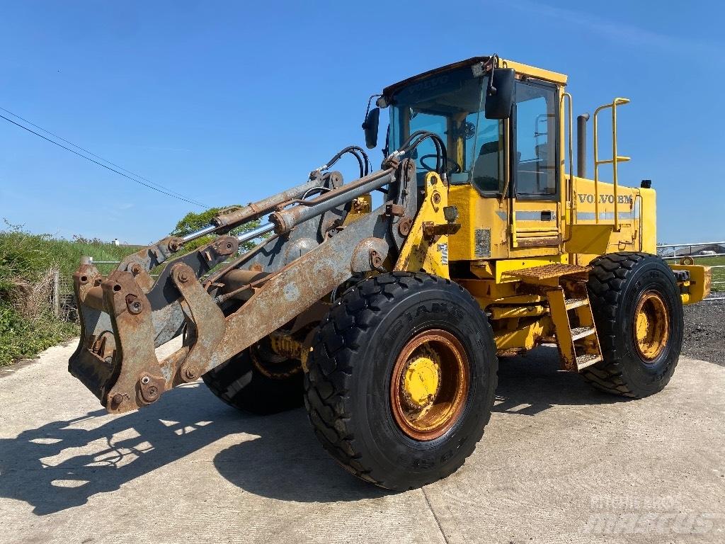Volvo BM L 90 Rataslaadurid