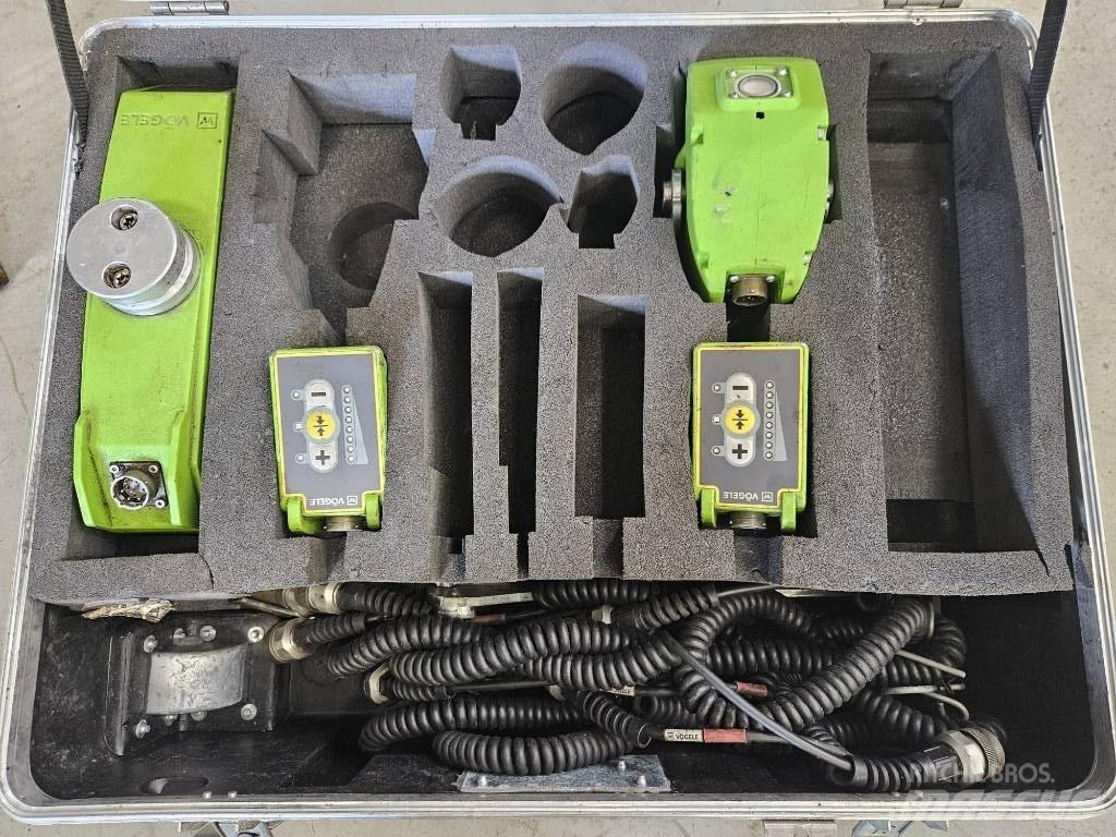 Vögele SUPER 1300-3i Asfaldilaoturid