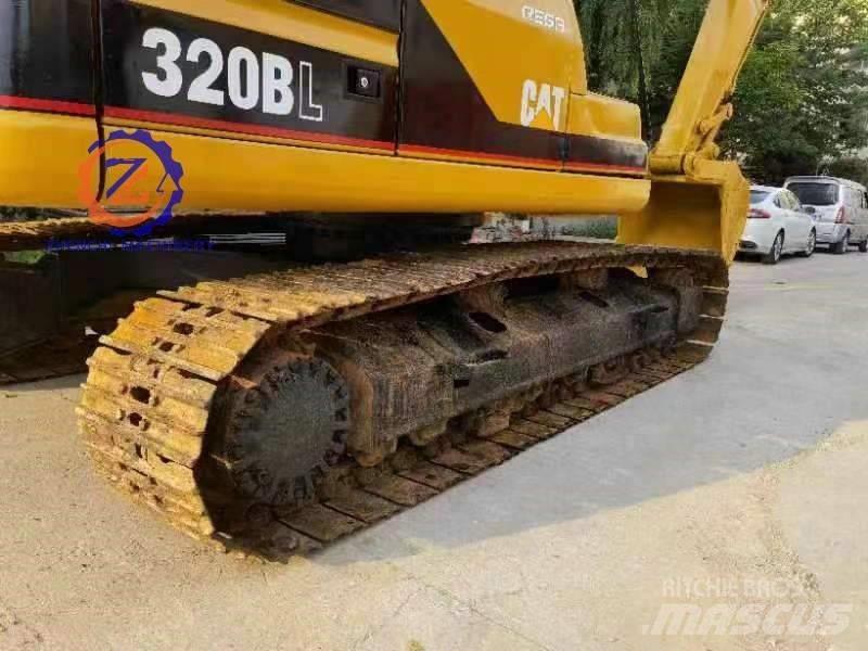 CAT 320 B L Roomikekskavaatorid